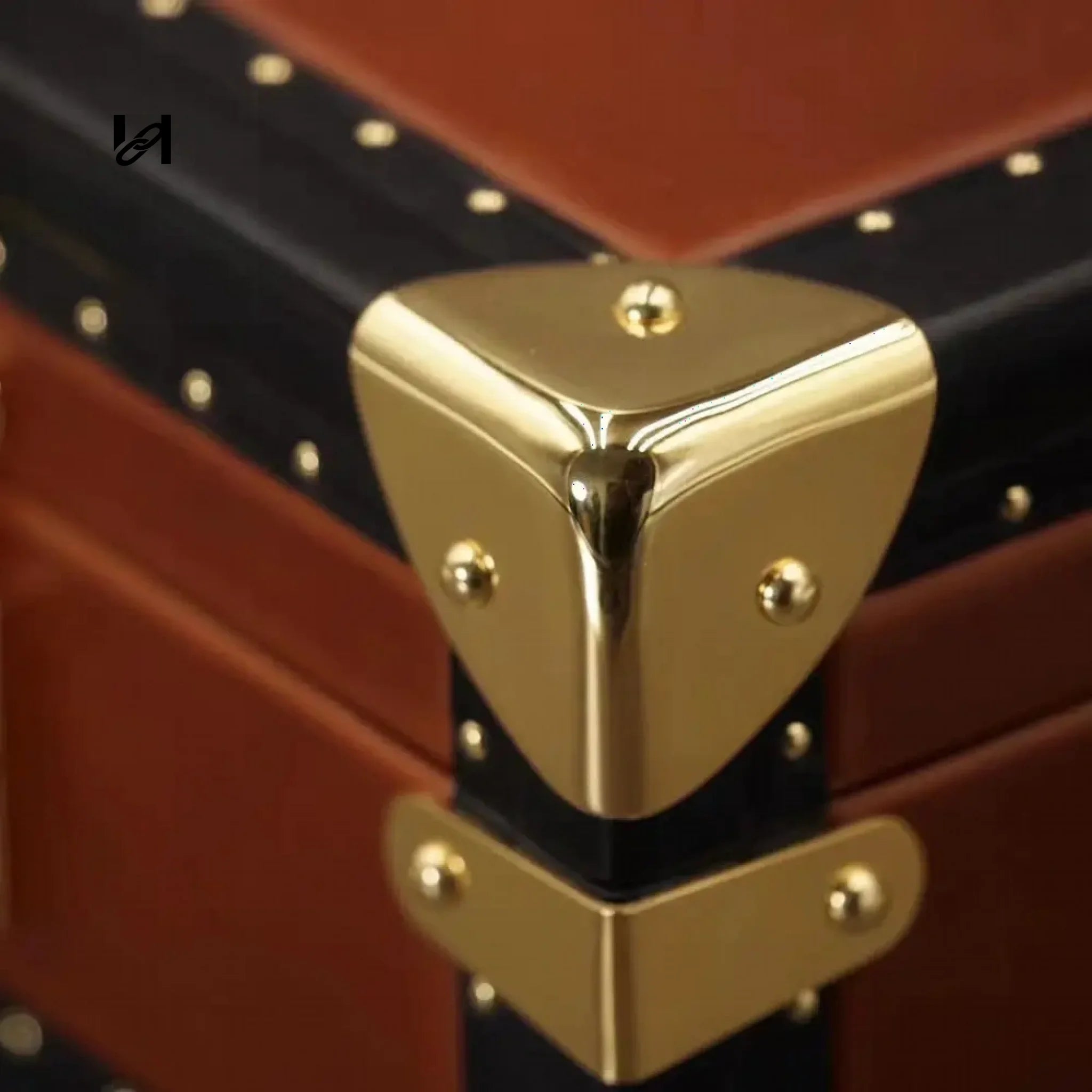 Corner for Trunk Case - hardware