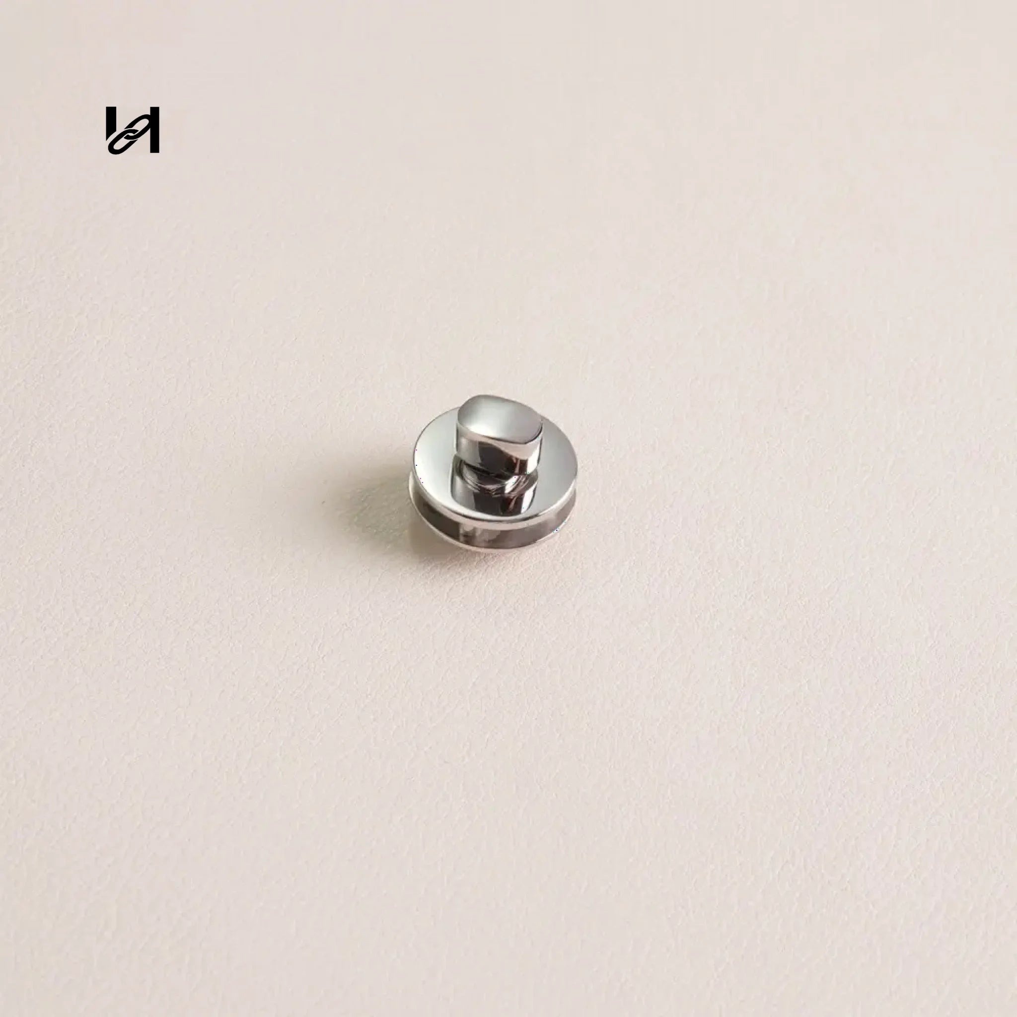 Turn Lock Clasp - 20mm / Flat / Silver - hardware
