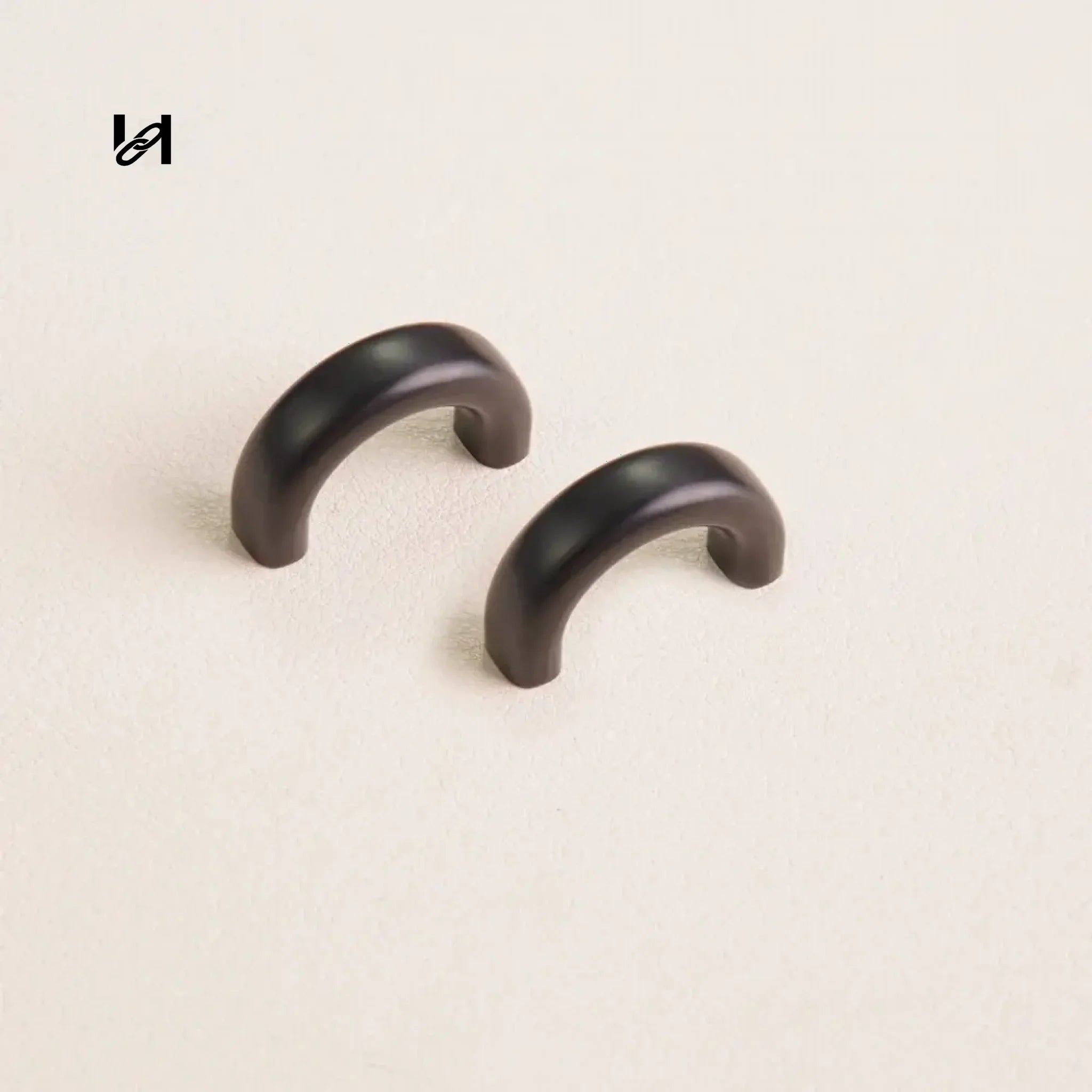 Zinc Alloy Arc Handle Holder - Black(Two pieces) / 15mm - hardware