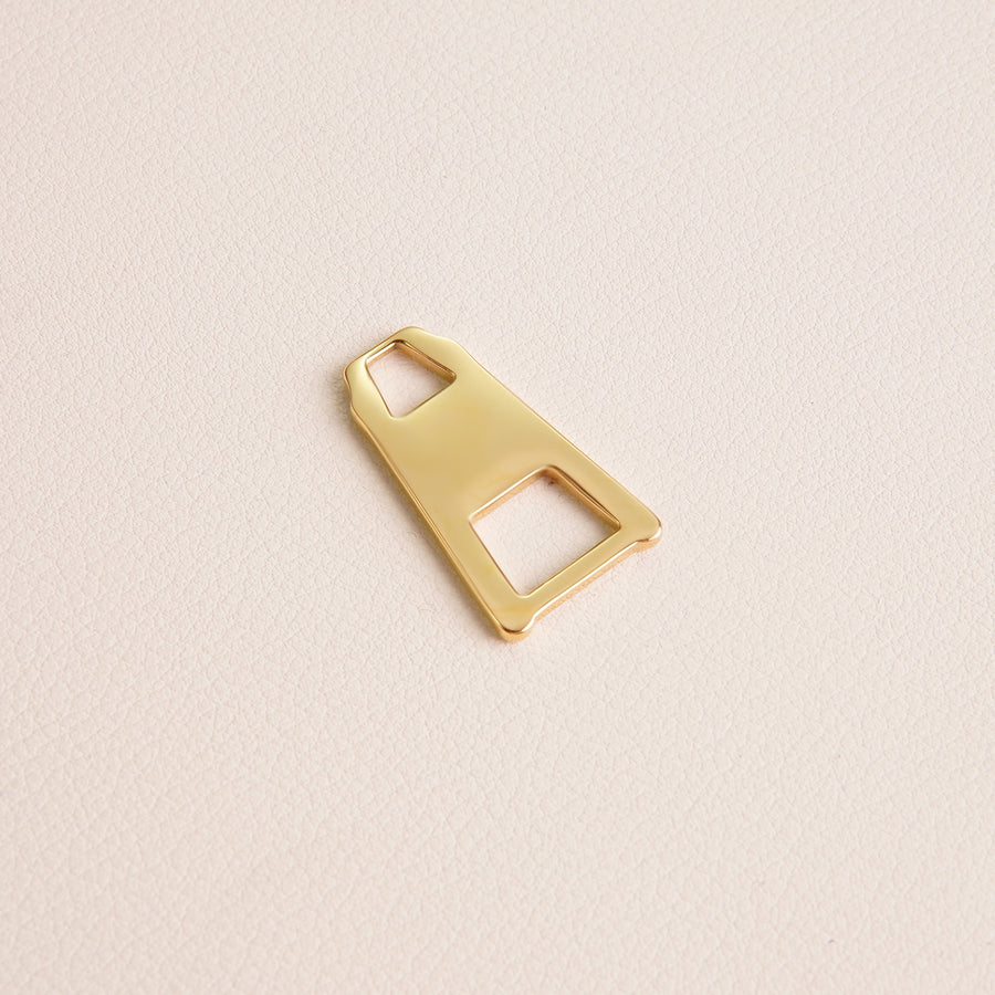 Satchel stainless steel zipper puller